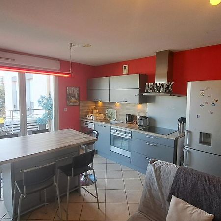 Appartement Cosy 3 Pieces Avec Garage Privatif Saint-Priest  Ngoại thất bức ảnh