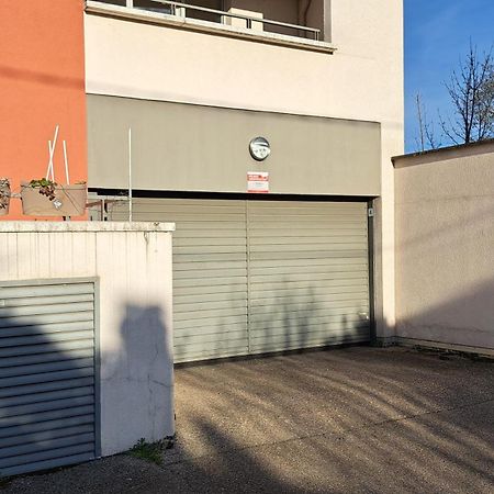 Appartement Cosy 3 Pieces Avec Garage Privatif Saint-Priest  Ngoại thất bức ảnh